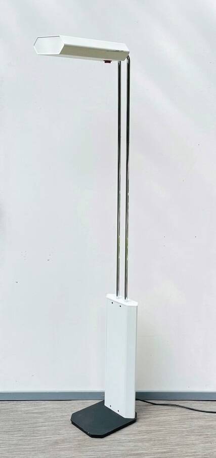 Regent halogen floor lamp. Vintage 80s
