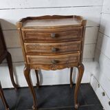 Paire de tables de chevet style Louis XV en merisier
