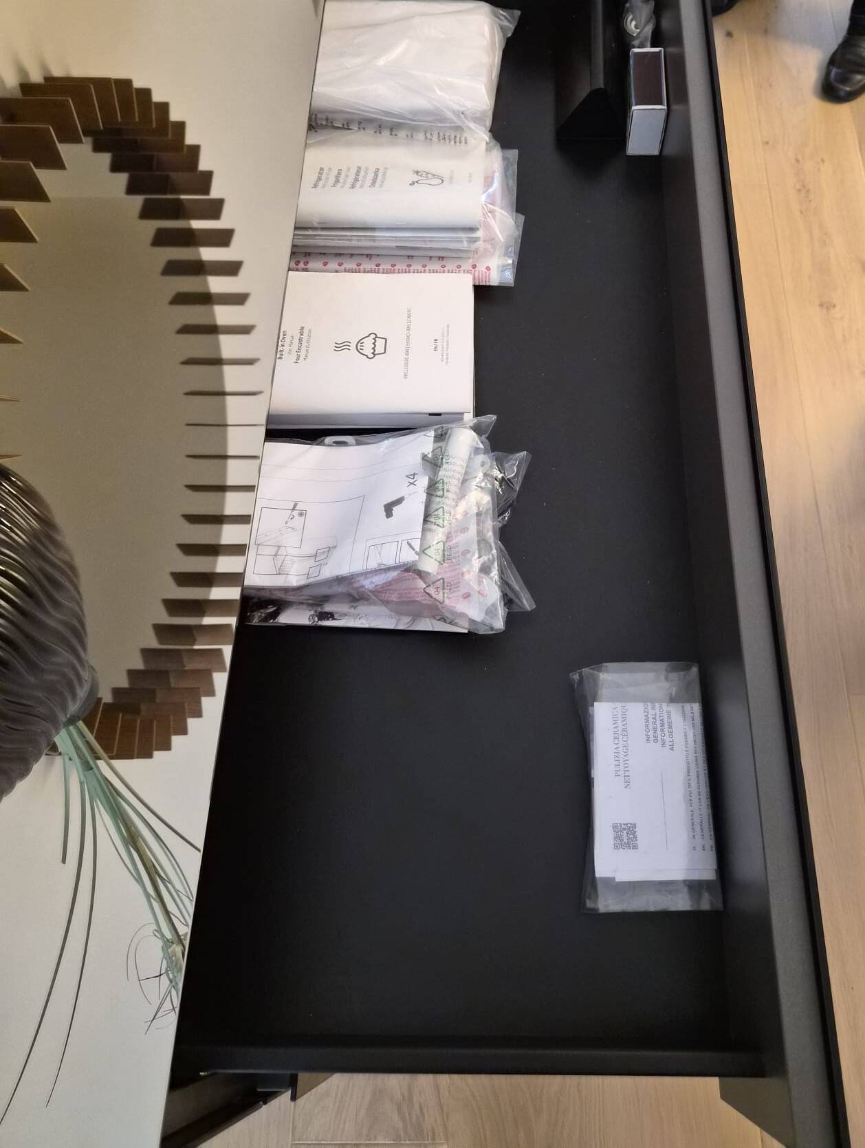 Roche bobois buffet model globo in perfect condition