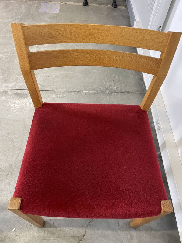 Ensemble de 3 chaises scandinaves en tecq et tissu rouge par Moller Danemark années 70