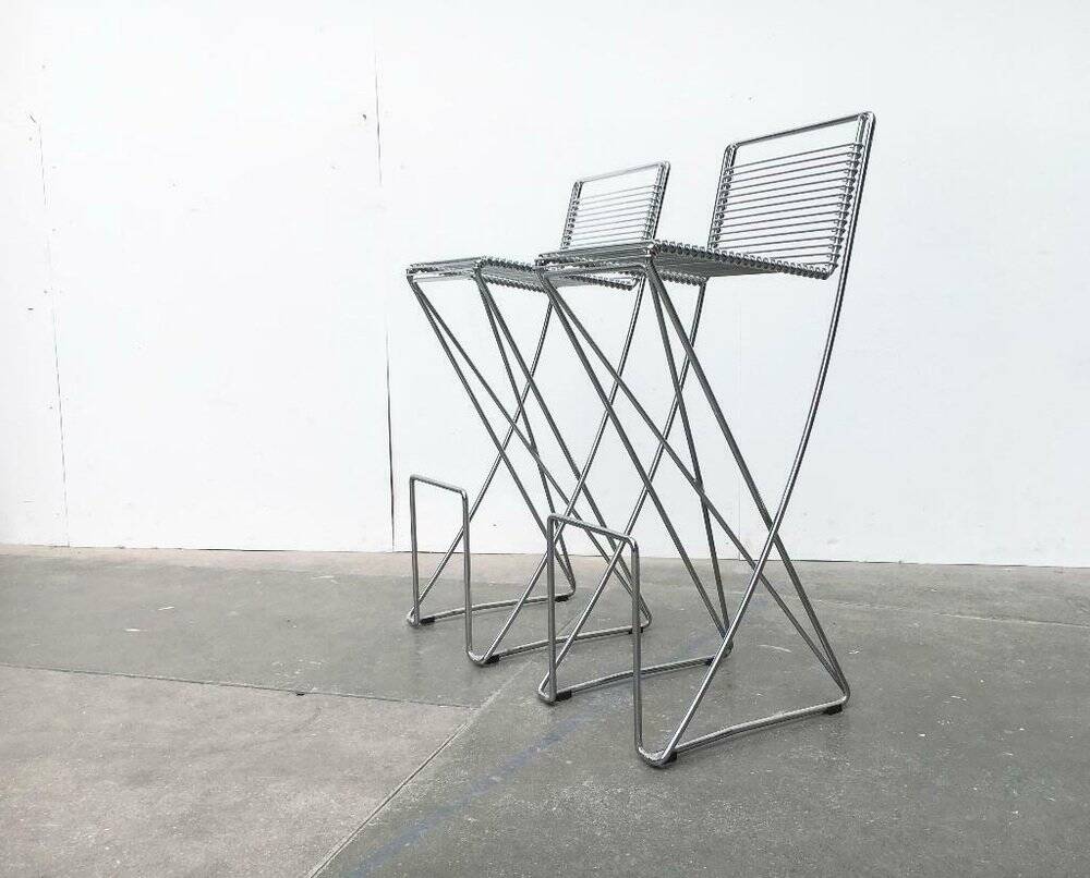 Postmodern German Kreuzschwinger bar stool by Till Behrens for Meyer Stahlmöbel, 1980s.