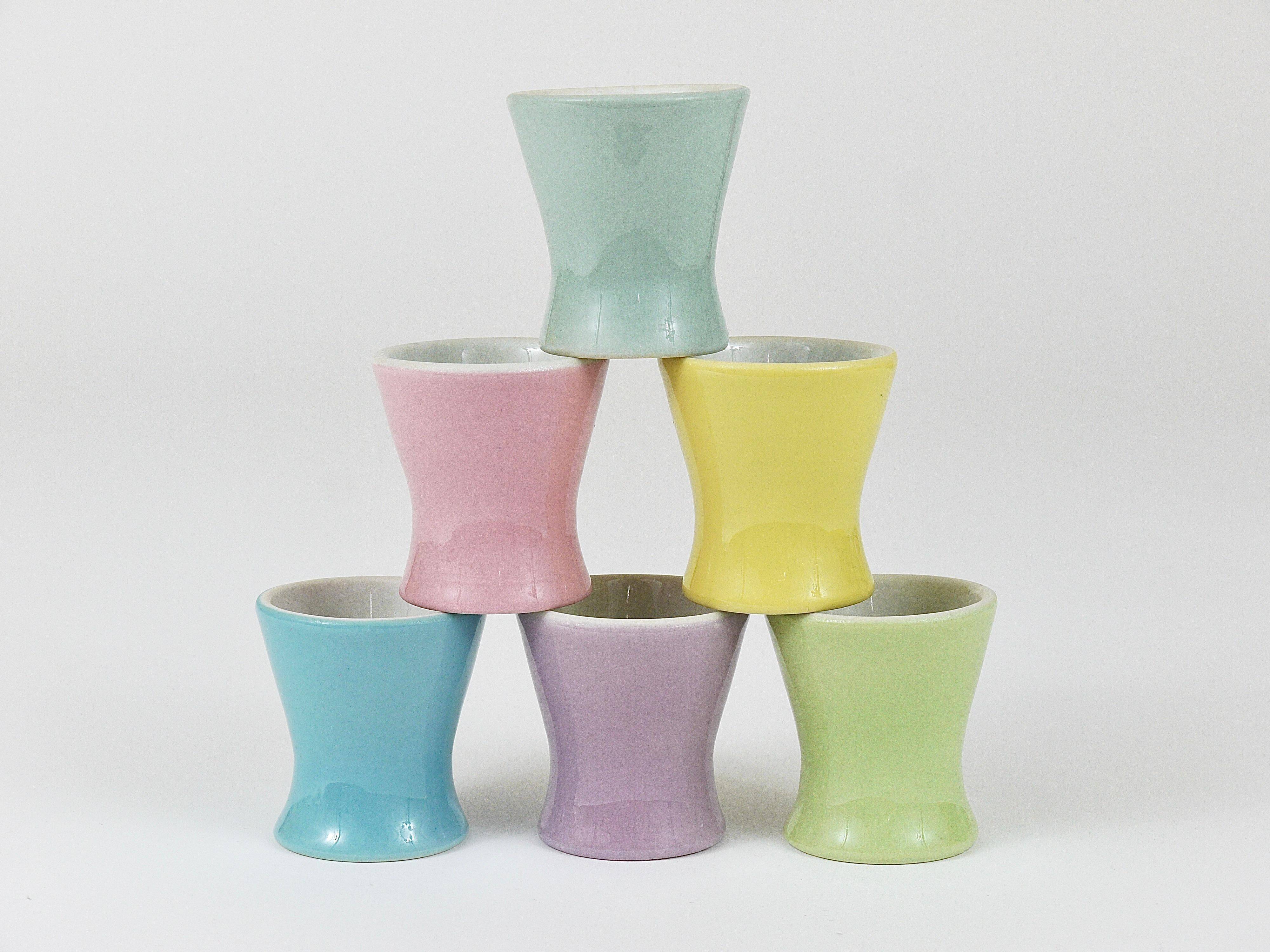 6 Coupes à œufs en porcelaine marguerite pastel milieu du siècle, Lilien, Autriche, années 1950