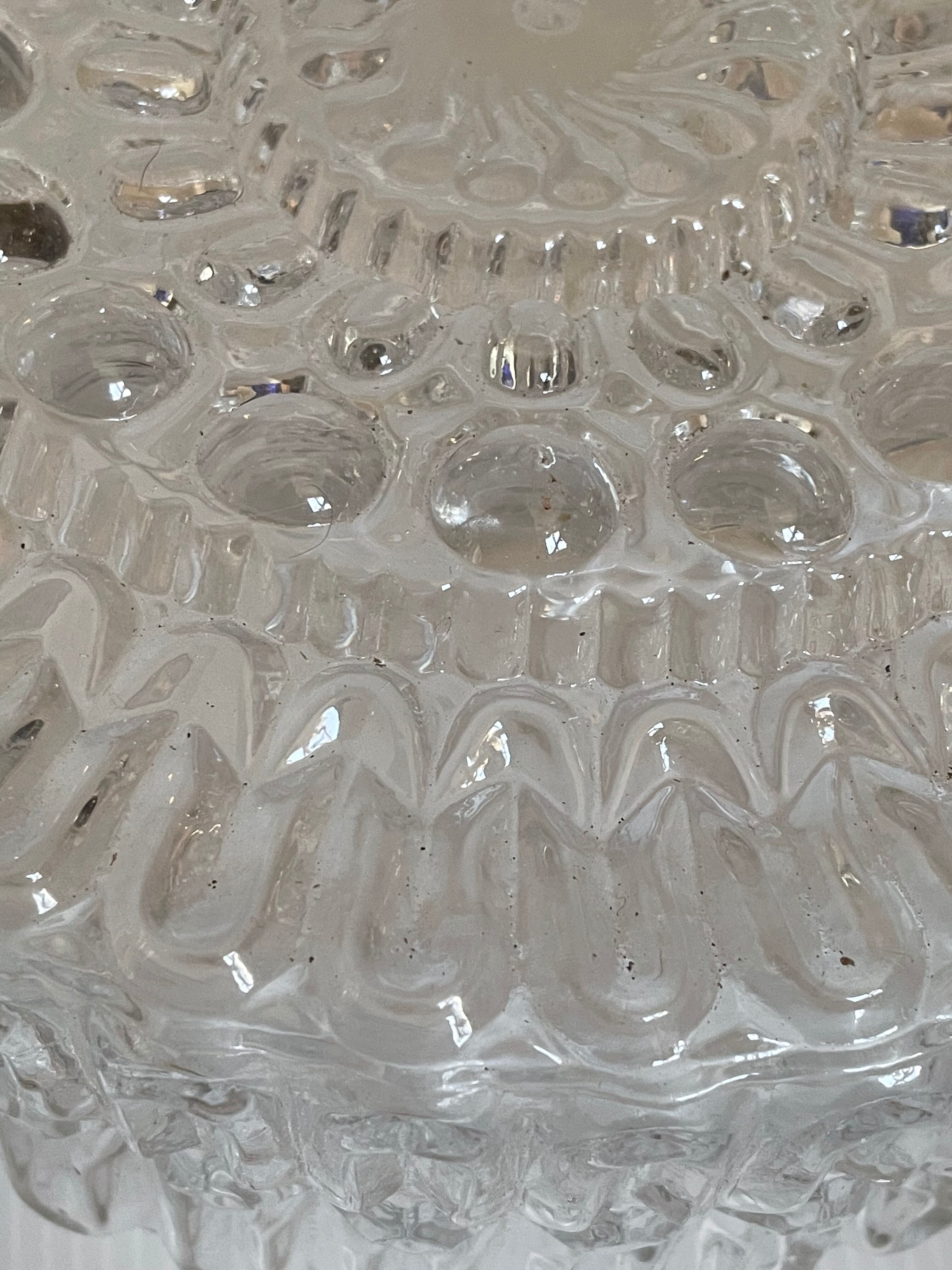 Applique en verre moulé vintage