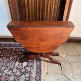 Foldable "violin" side table