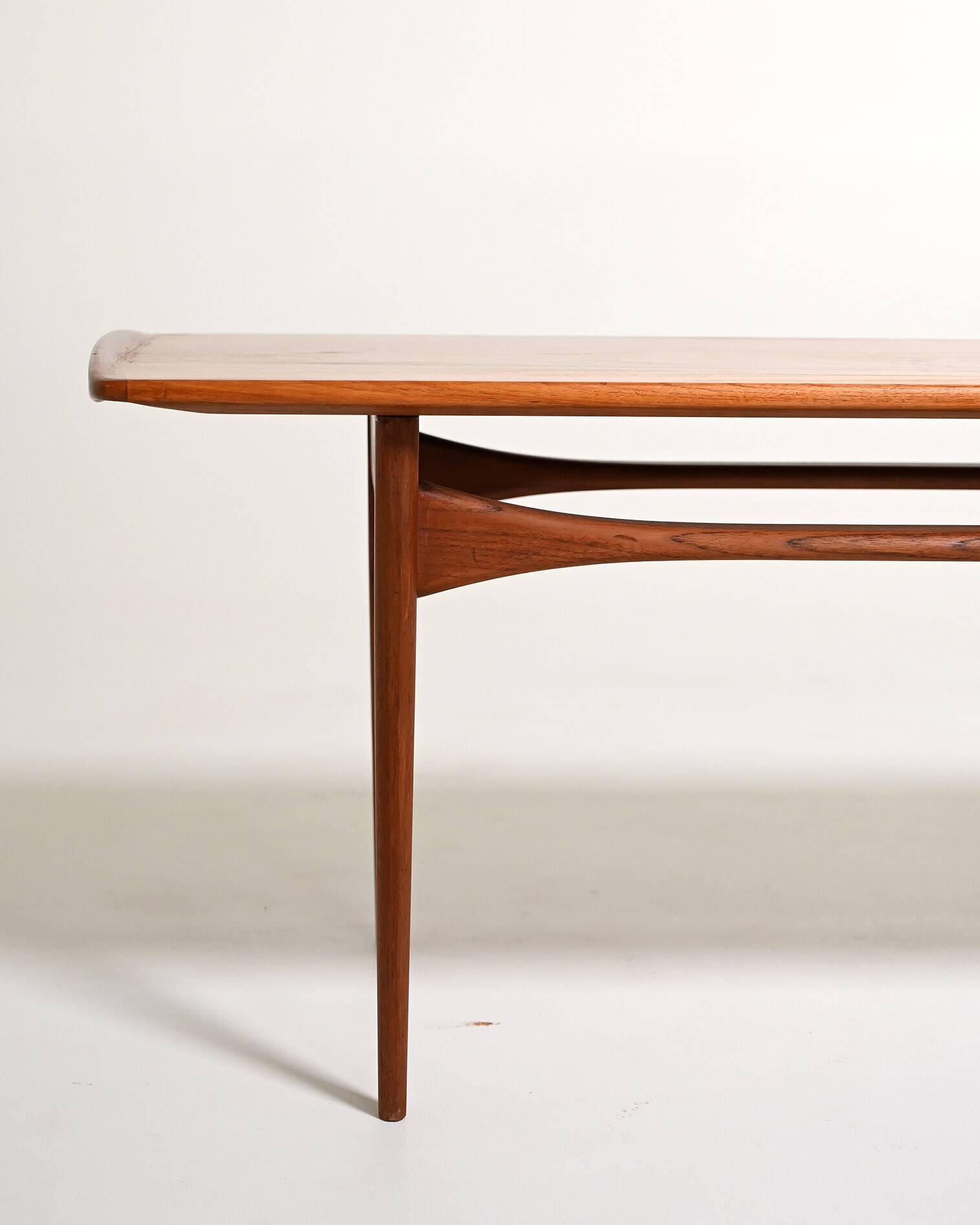 Tove & Edvard Kind-Larsen teak coffee table, Denmark, 1960s