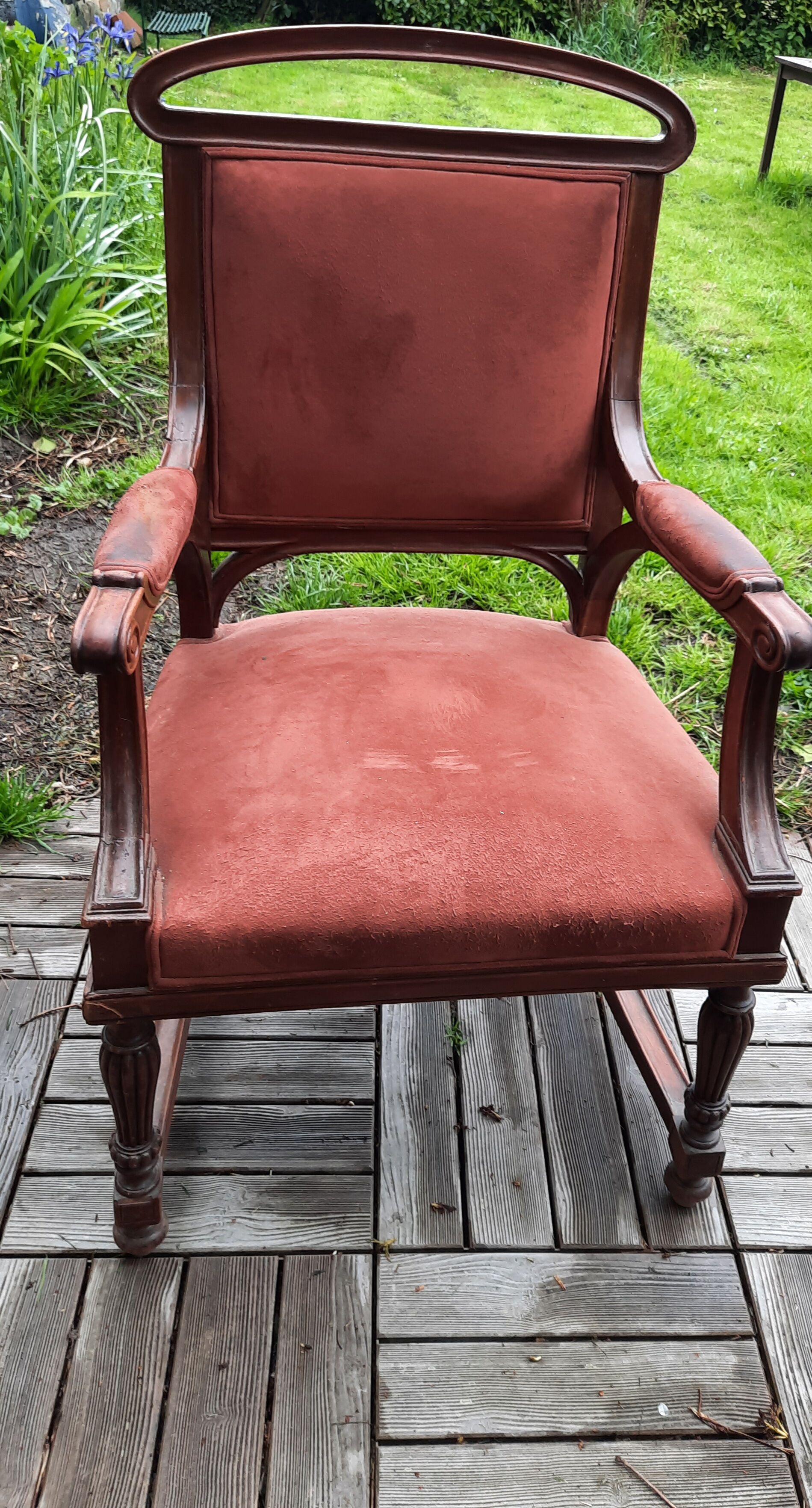 Art Nouveau armchair