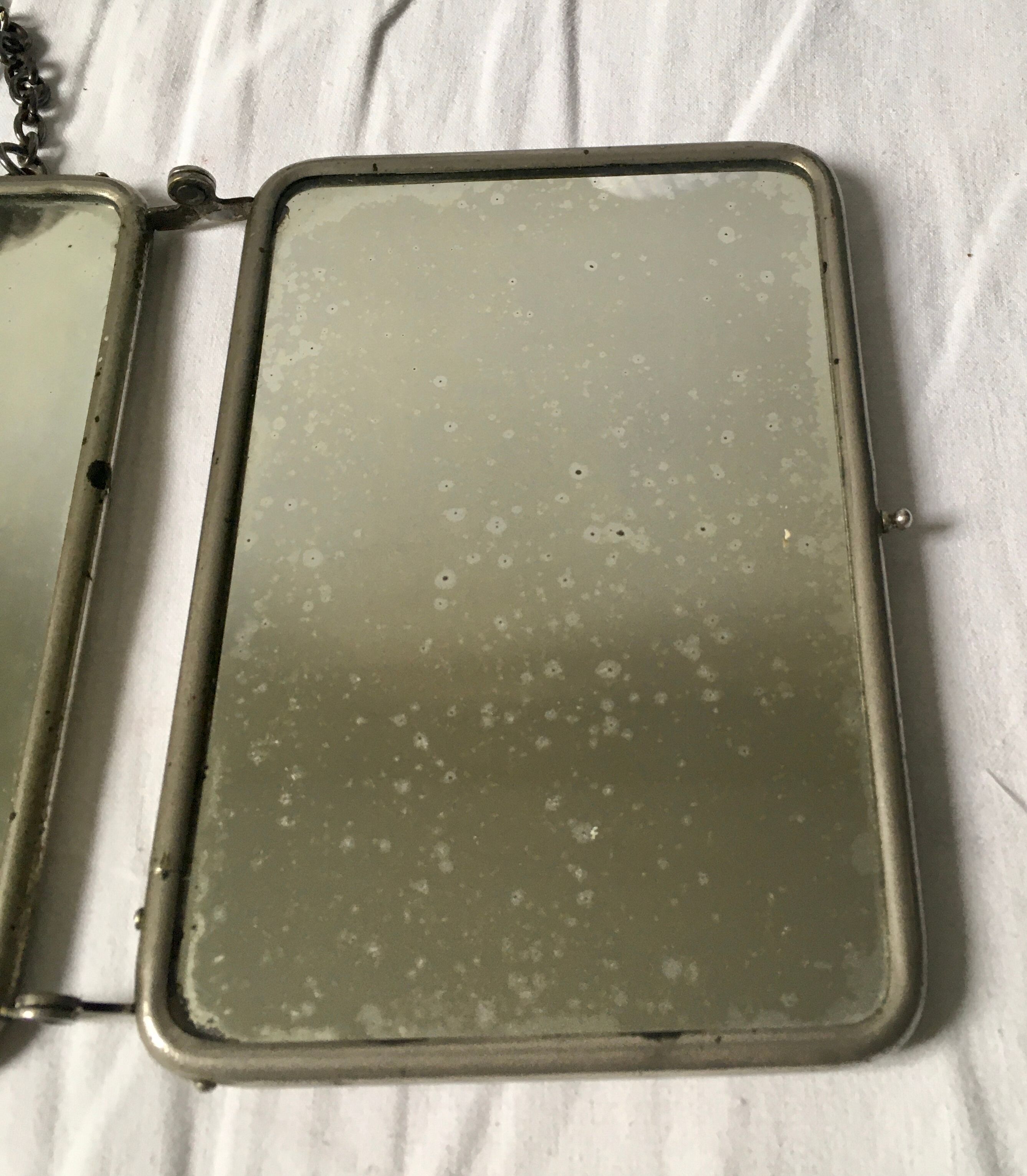 Mirror triptych barber