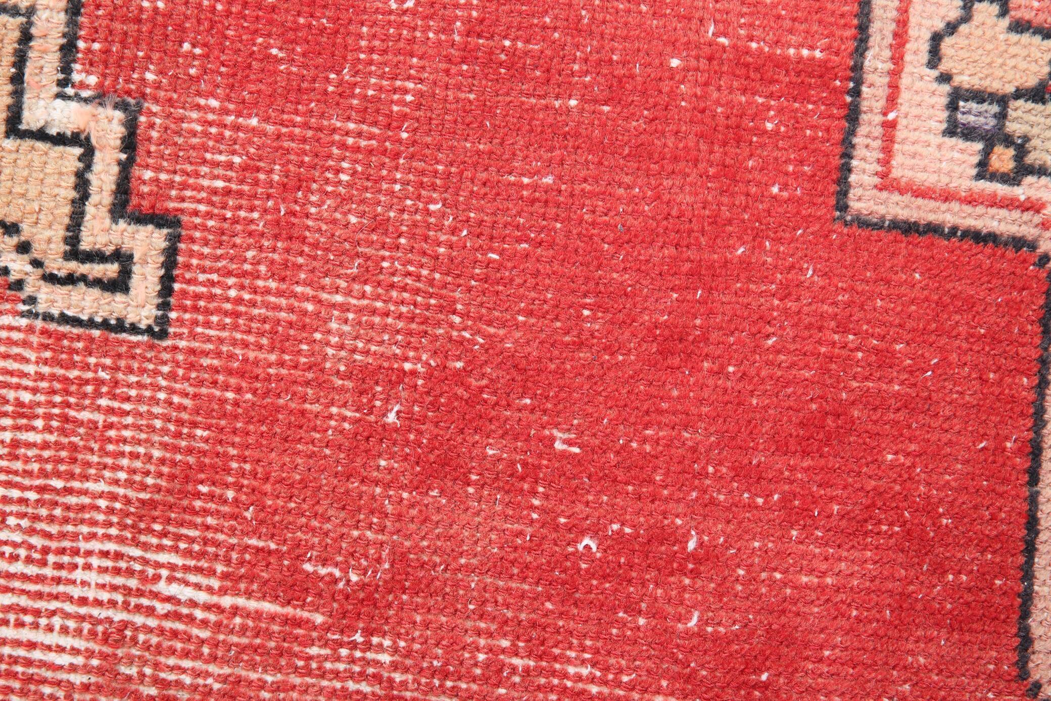 Madallion oriental vintage carpet