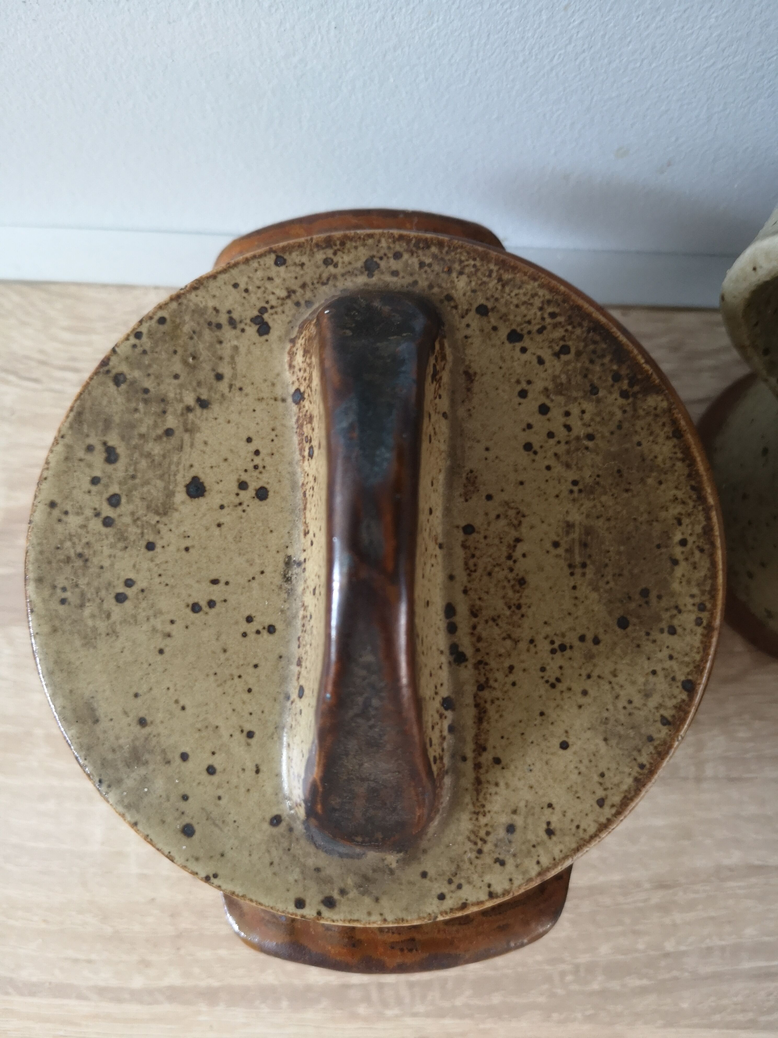 Lidded sandstone bowl