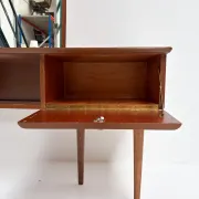 Vintage dressing table with fold-out mirrors, 1950’s