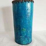Vase rouleau à glaçure bleue signé Triki