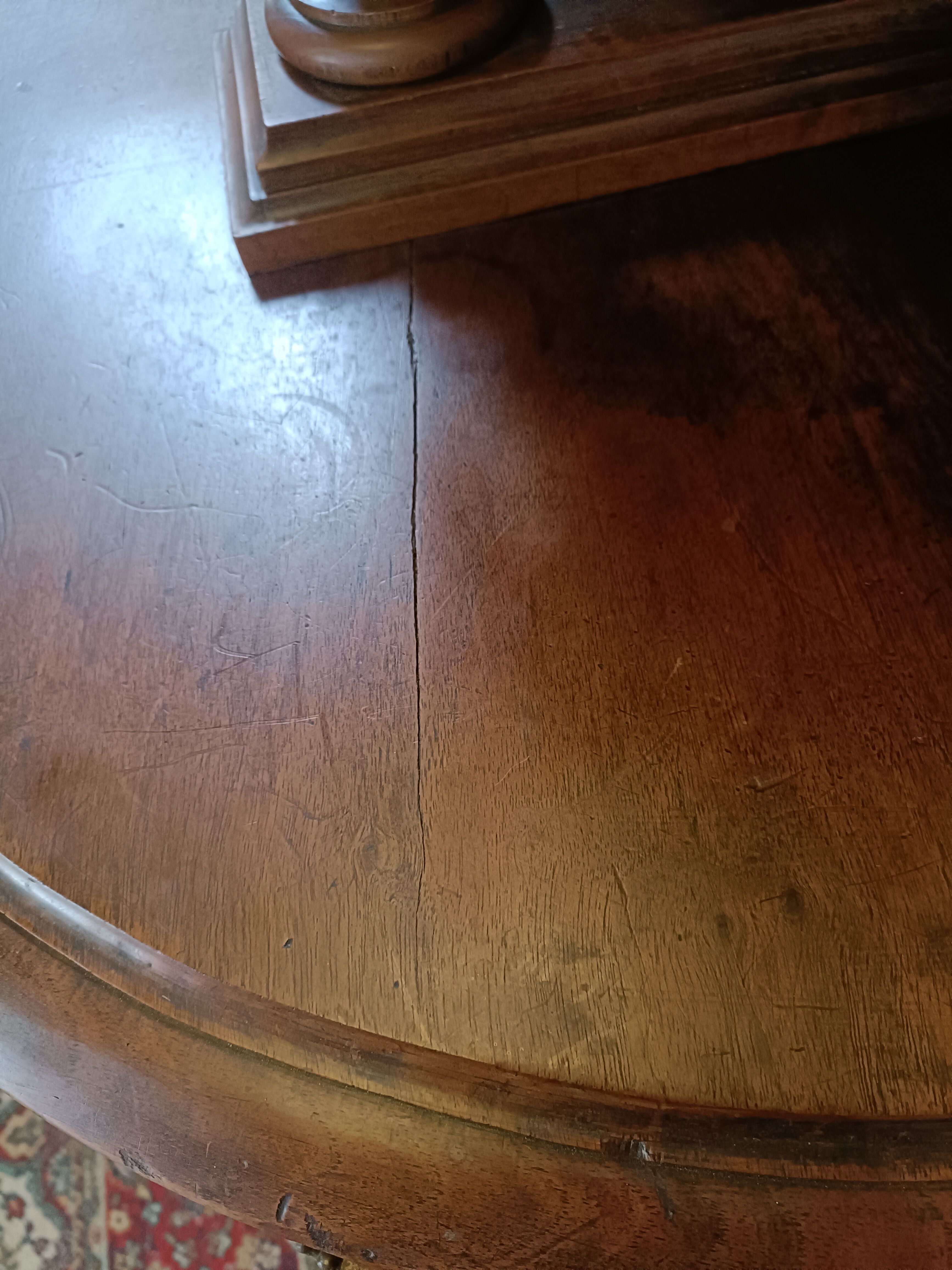 Buffet style Henri II