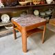 Square side table in wood and red marble 60 x 60 cm