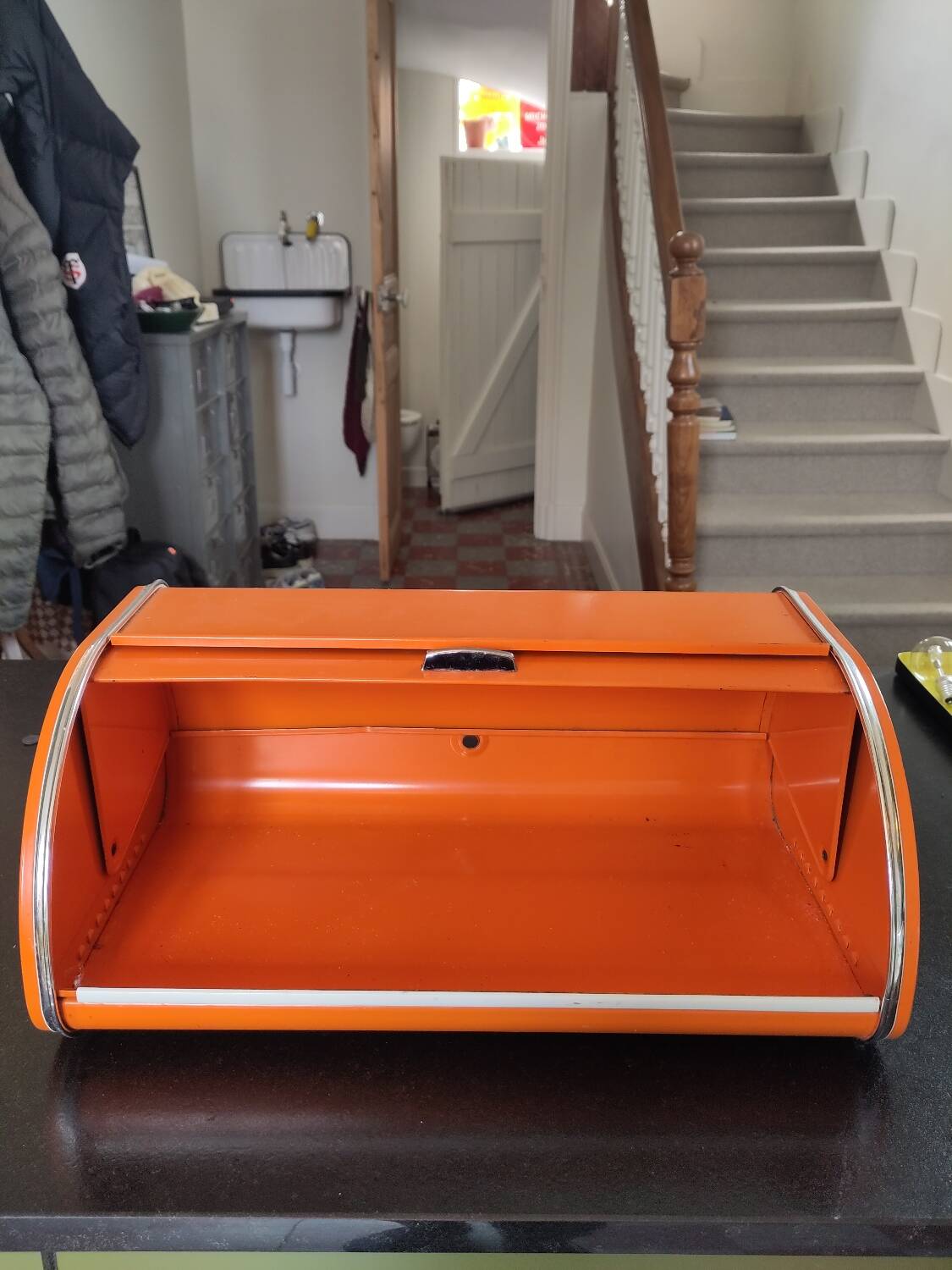 Bread bin 60