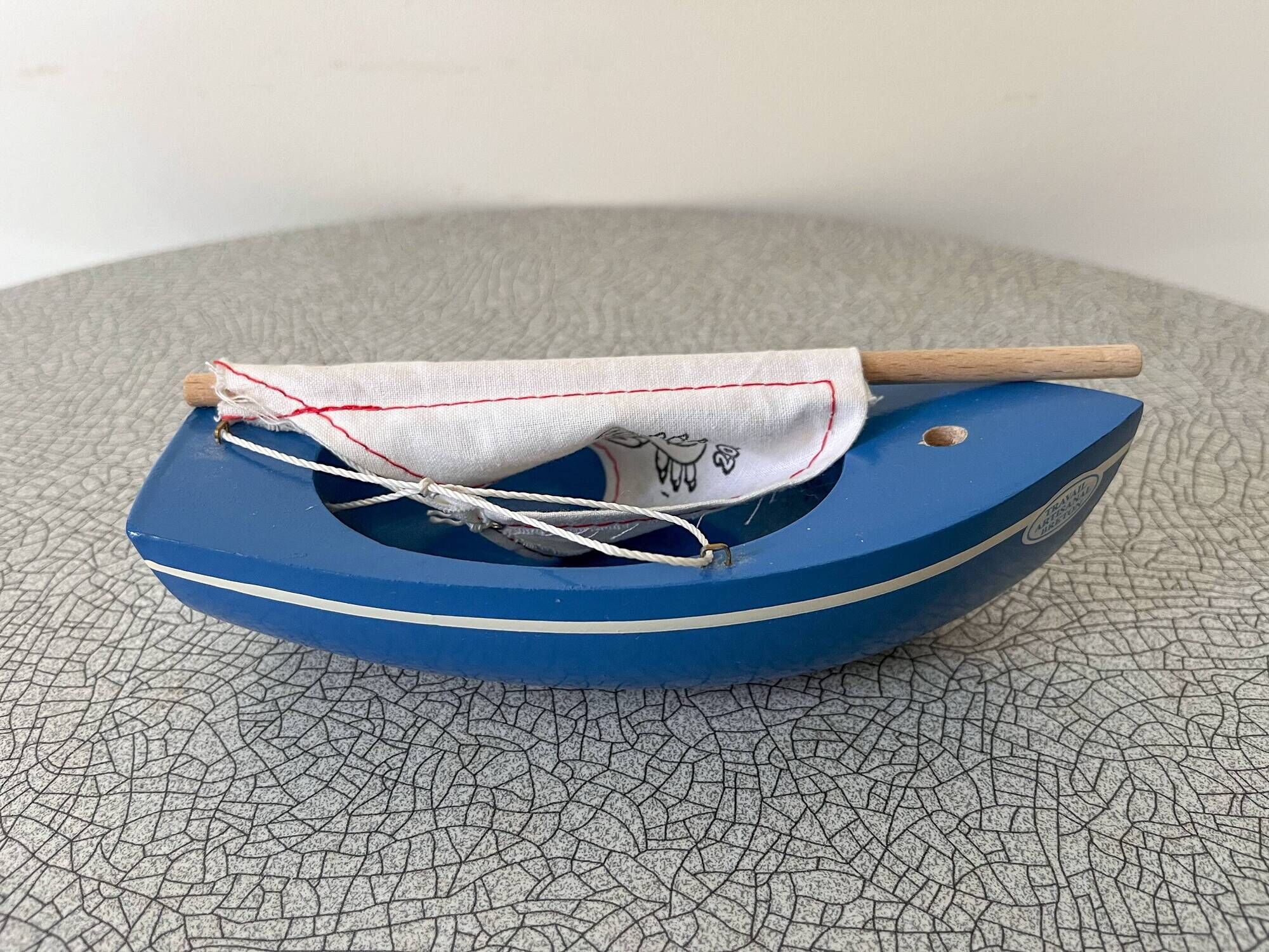 Basin sailing boat, model 200 from the French brand Tirot.