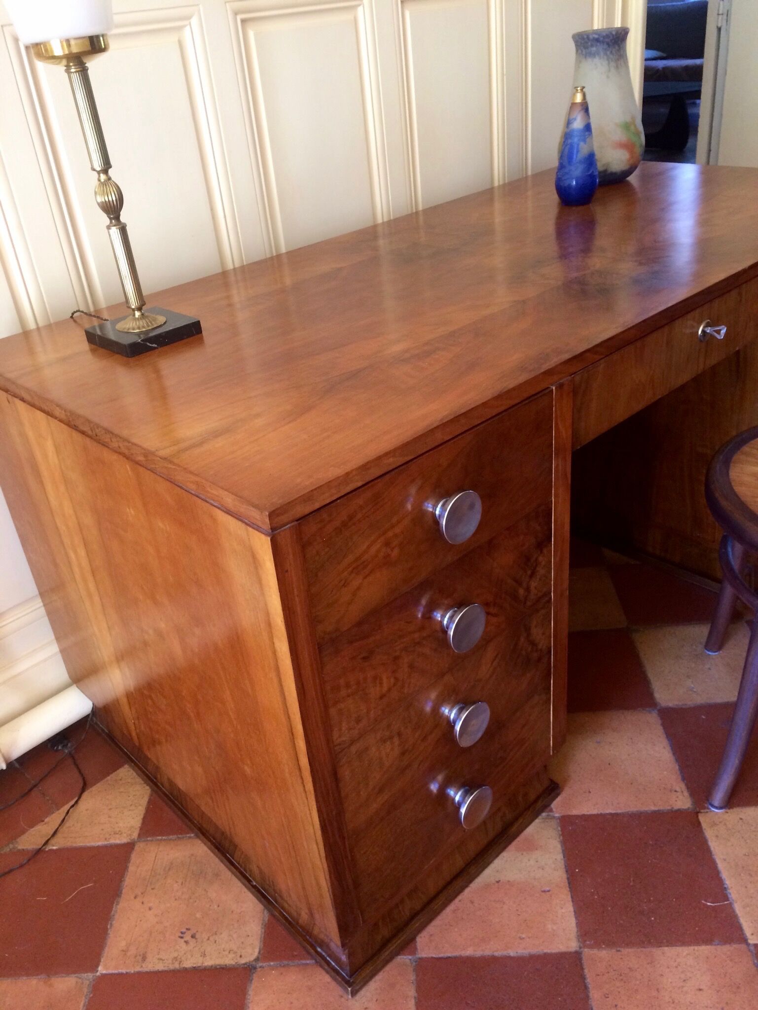 Art deco desk