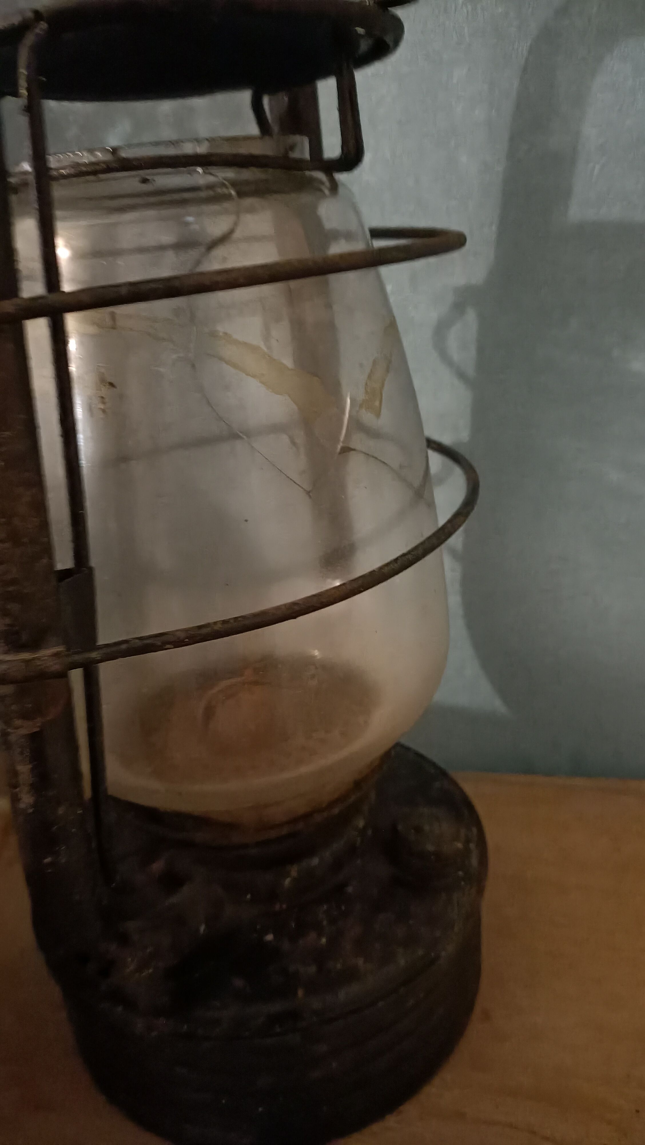 Old SIF kerosene lamp