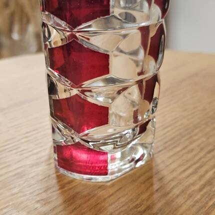 Vintage Windsor ruby vase in crystal - JG Durand for Luminarc