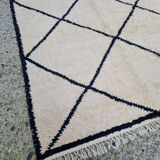 Tapis berbère en laine cadre noir 182x347 cm