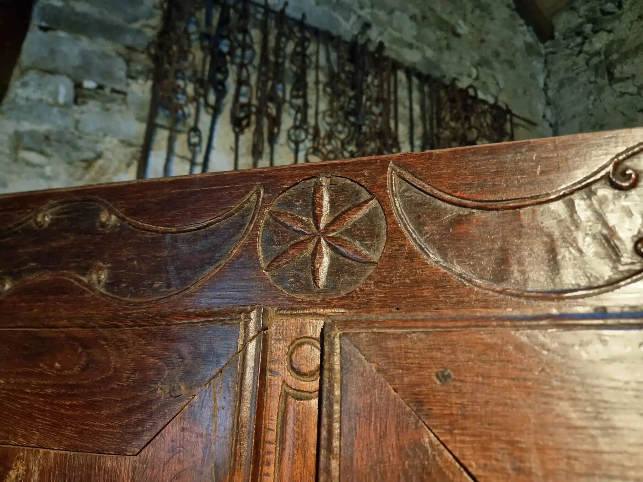 French oak armoire, late 17th - early 18th century, Louis XIV provincial style with hand-carved rosettes