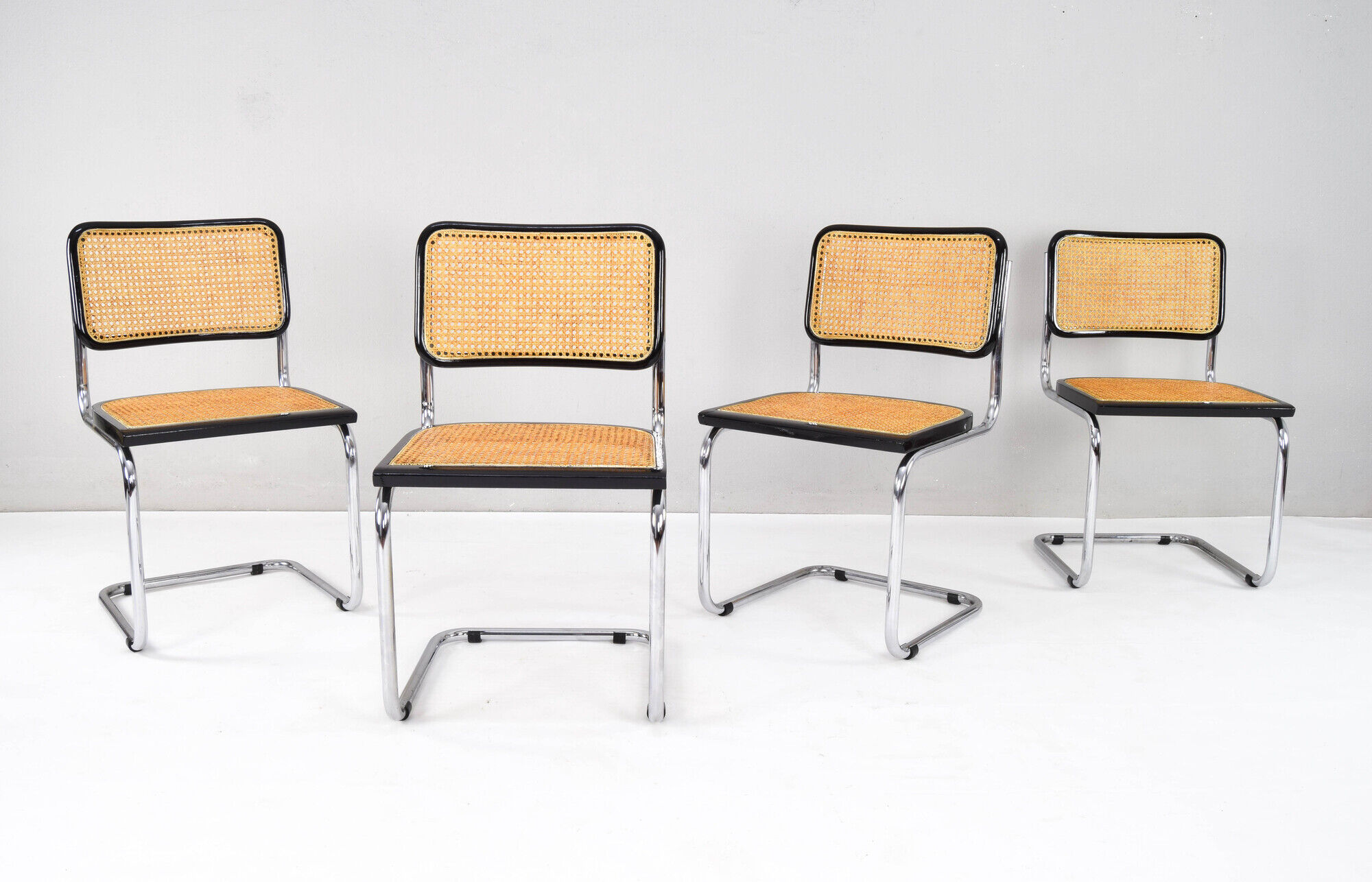 Set of Four Mid-Century Modern Italian Marcel Breuer B32 Cesca Chairs, 70s
