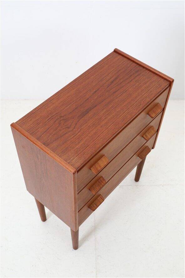 Rare teak chest of drawers by Carl Aage Skov for Munch Møbler / Mid-century Danish modern design / 1960s