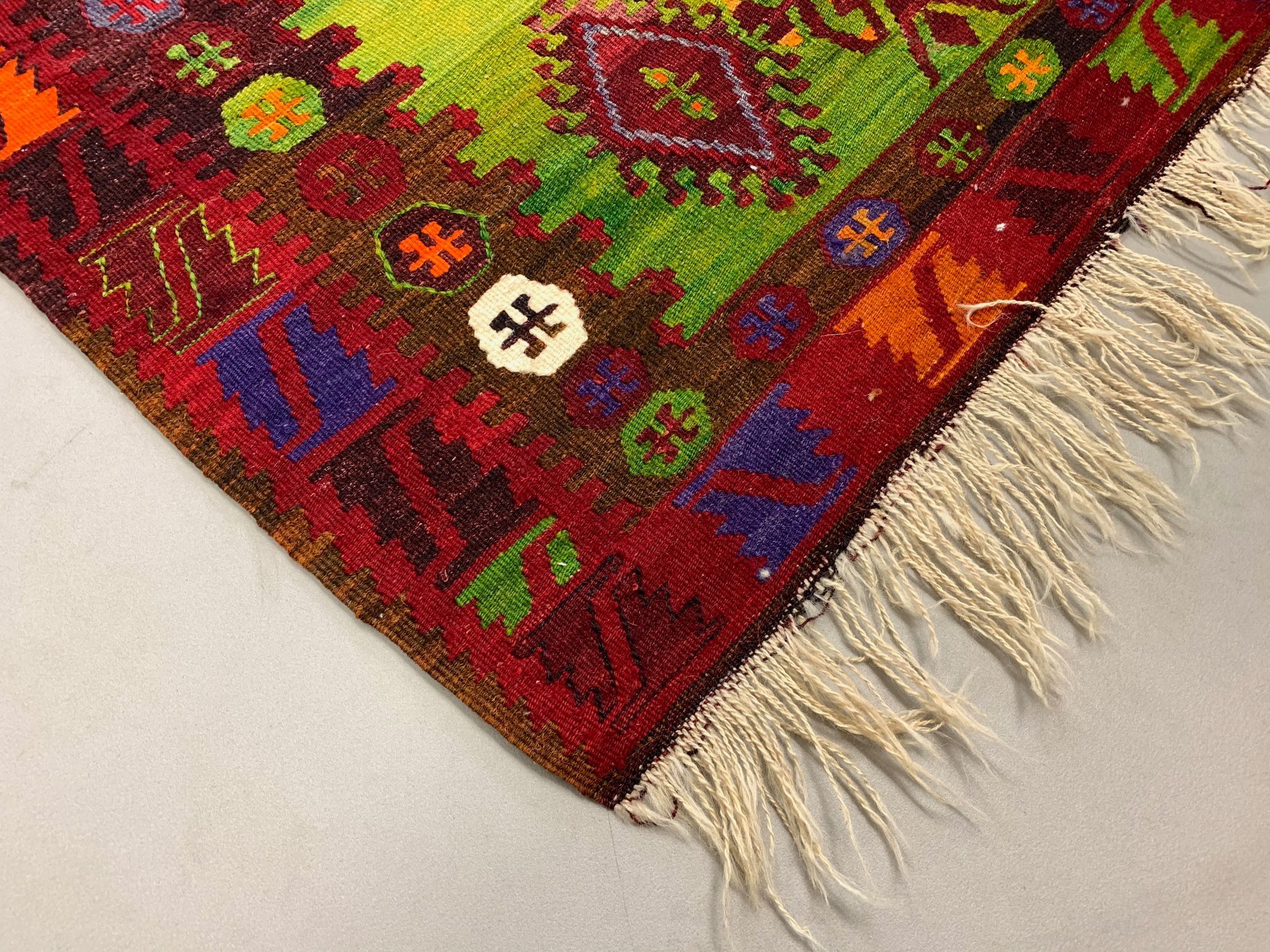 Small Vintage Turkish Kilim 172x92 cm Wool Kelim Rug Red Black Pink Blue Green