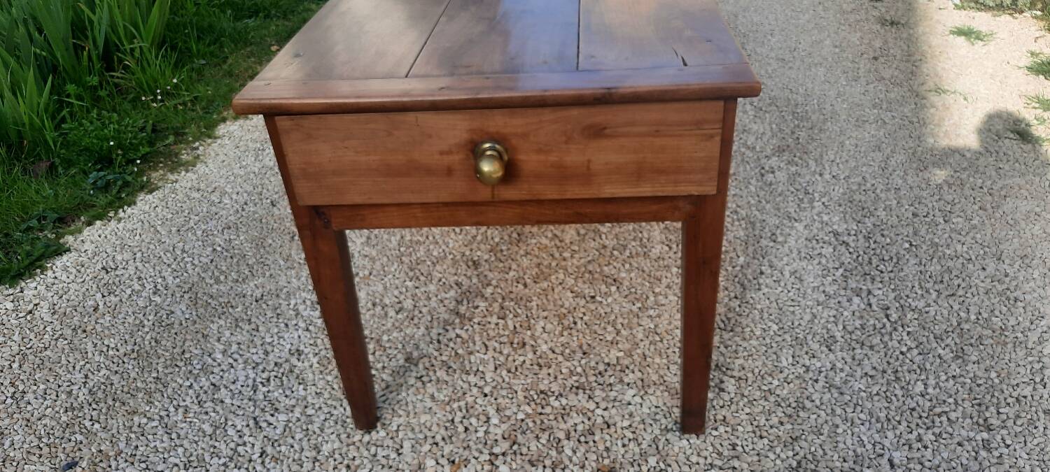 Farmhouse table