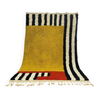 Handmade Berber rug with colourful patterns, size 150x250 cm.