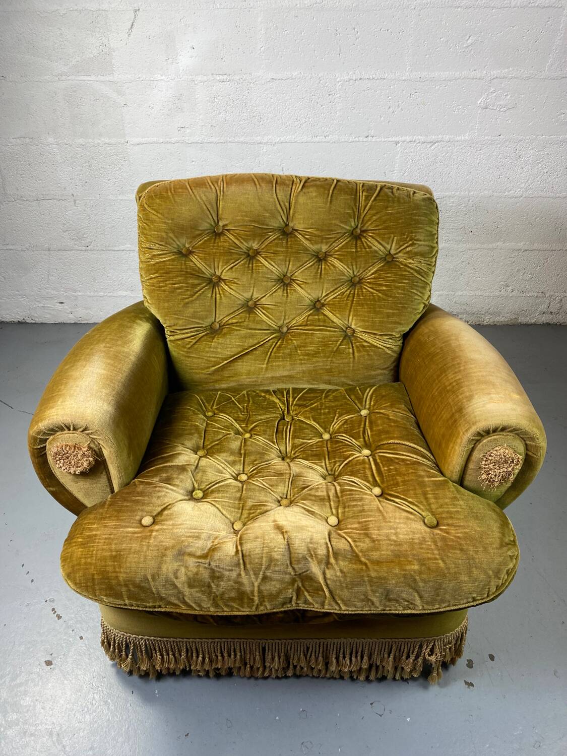 Fauteuil club vintage en tissu vert
