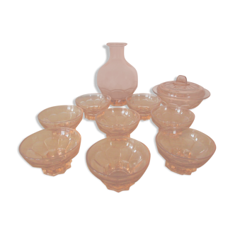 Set de 8 verres évasés roses et carafe