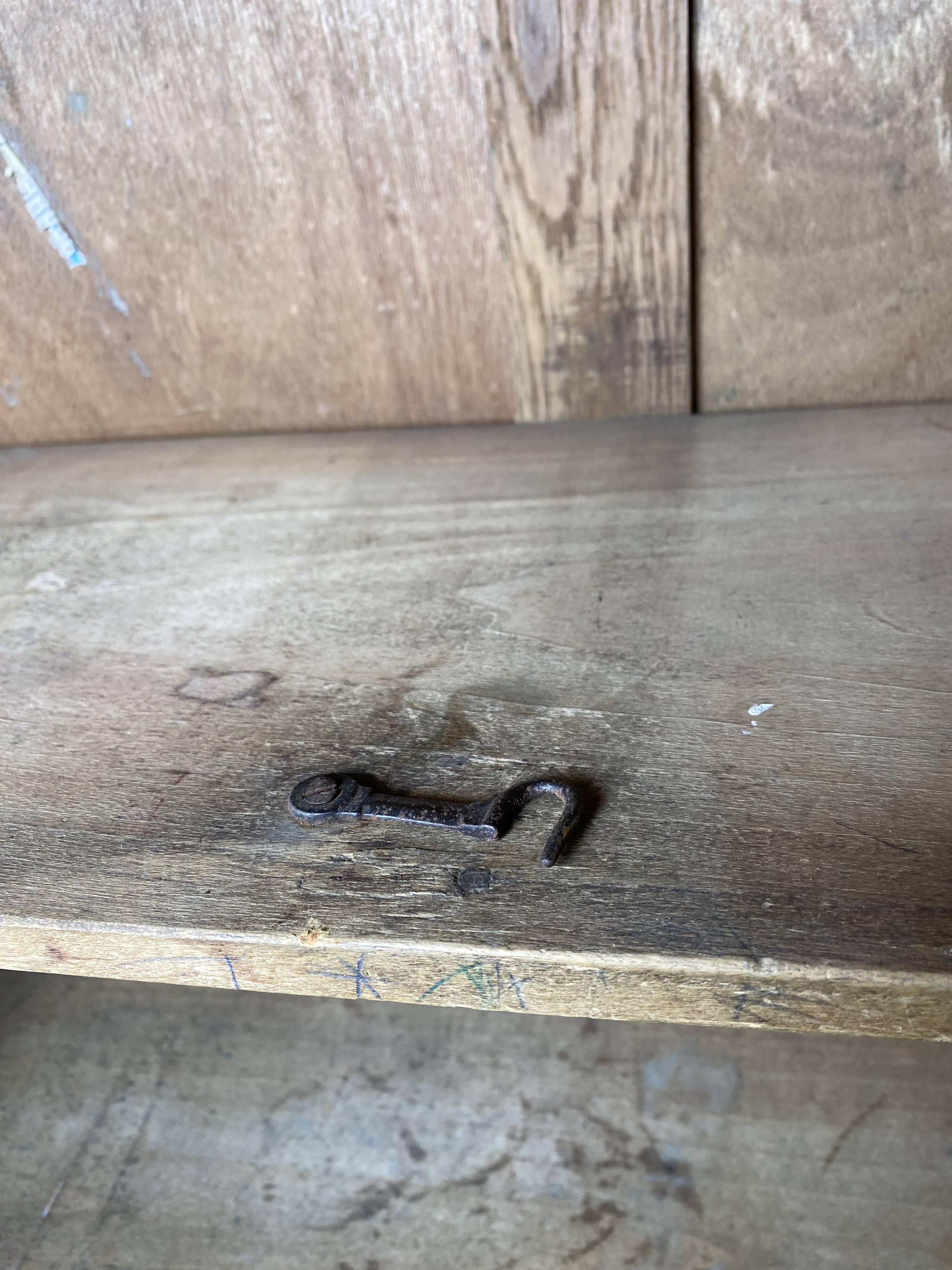 Art-Deco glass cabinet