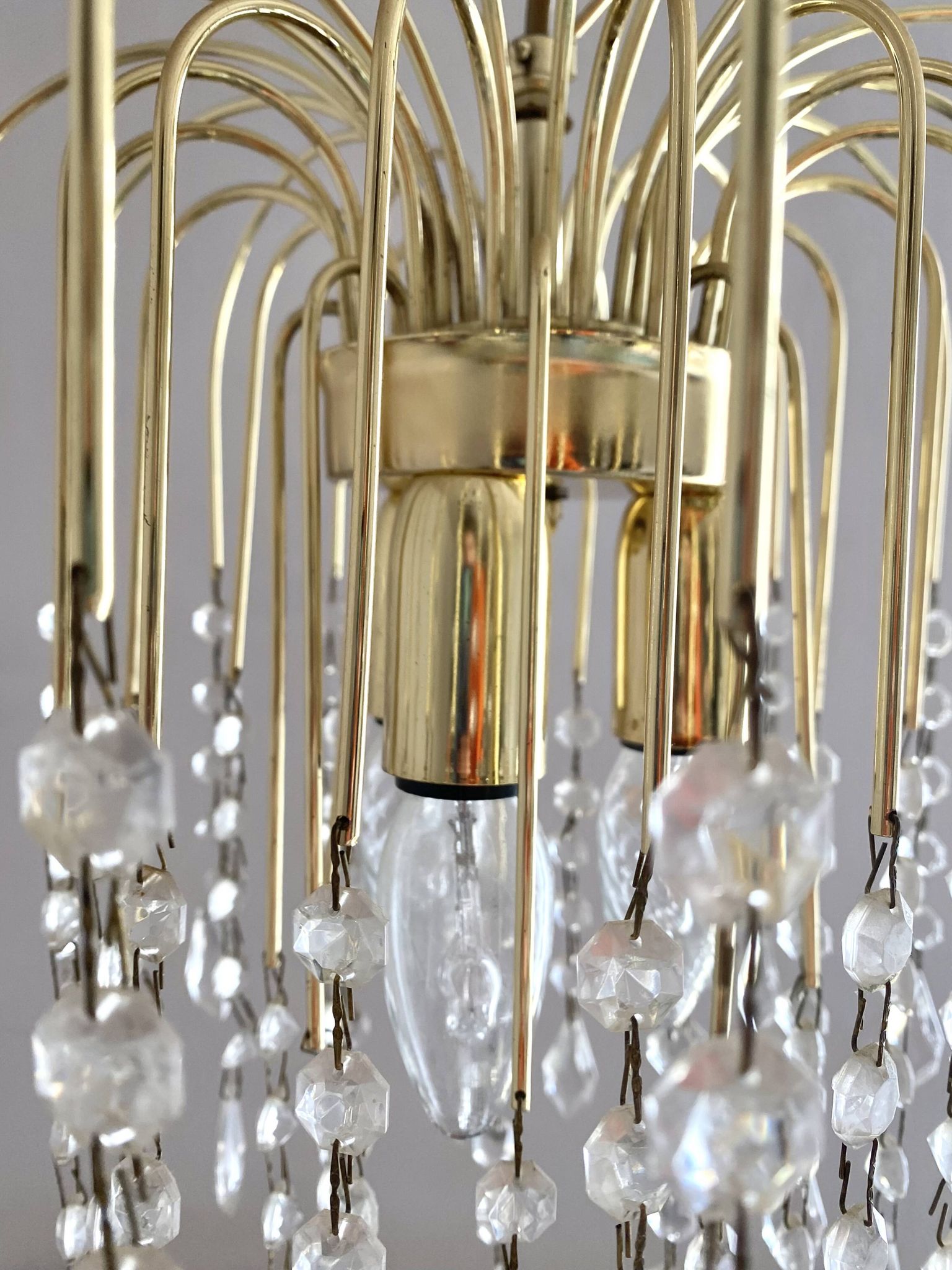 Vintage Italian cascade chandelier with pendants.
