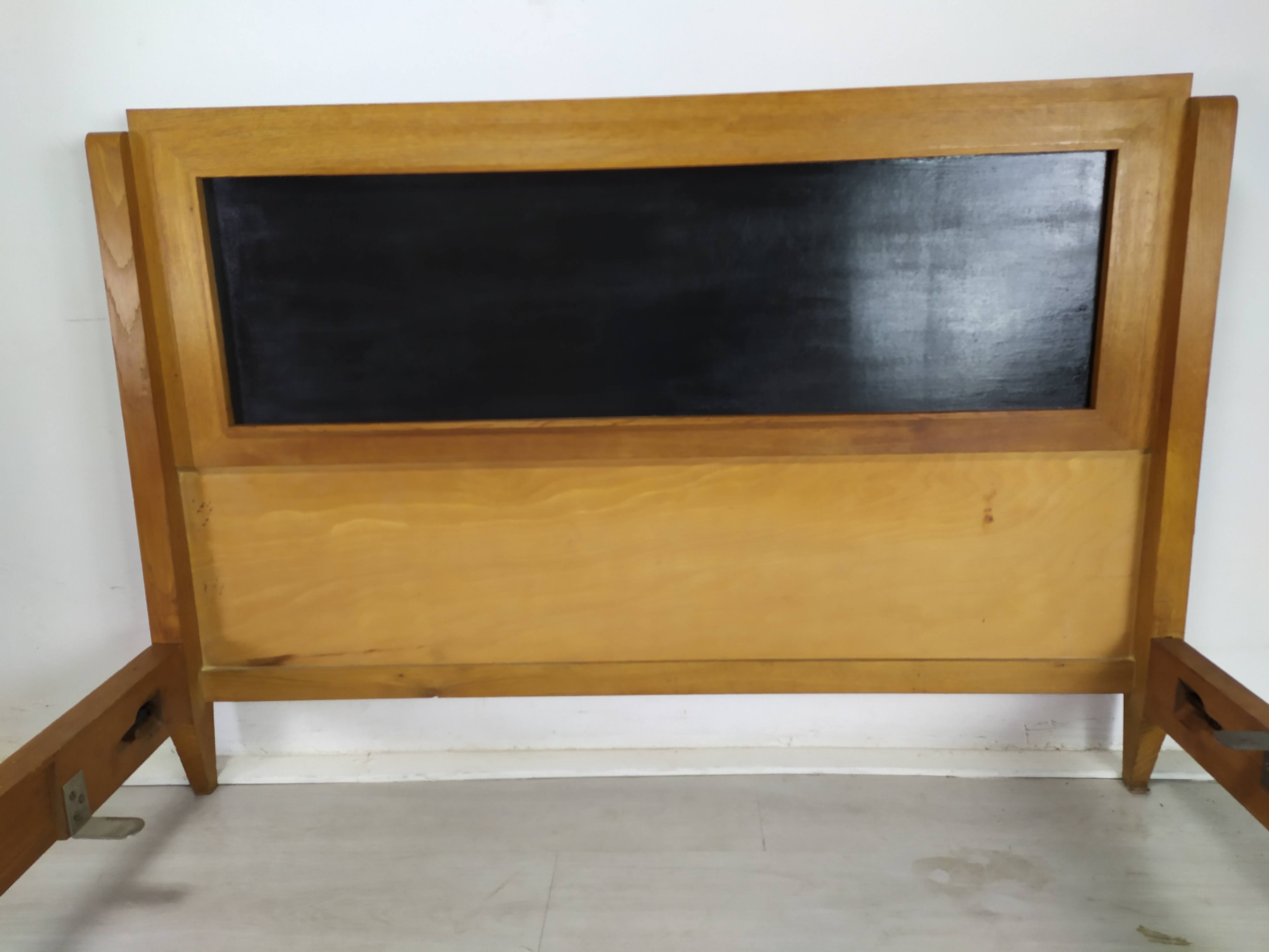 Vintage oak bed 140