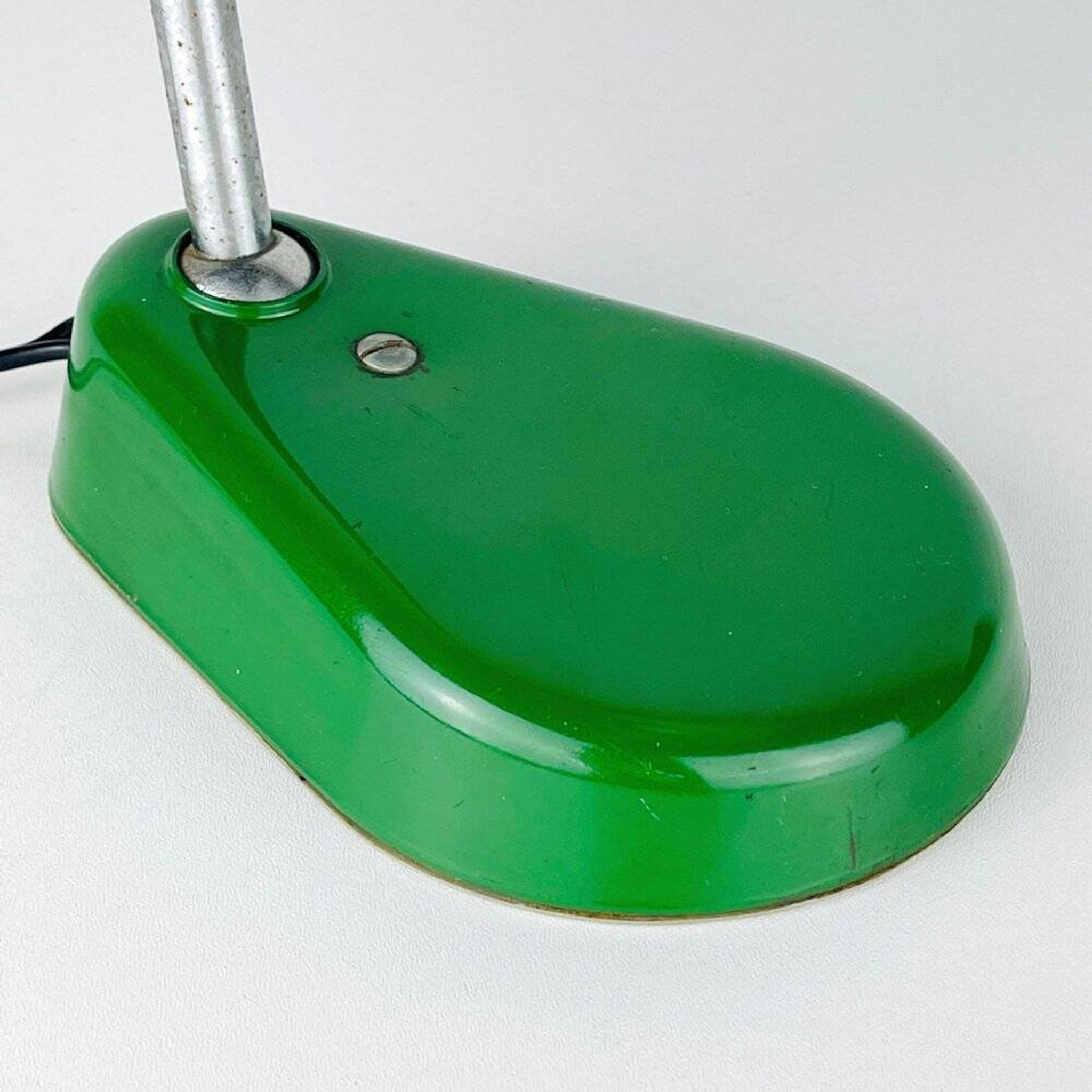 Industrial green metal desk lamp by A. Perazzone Torino, Italy, 1960s.