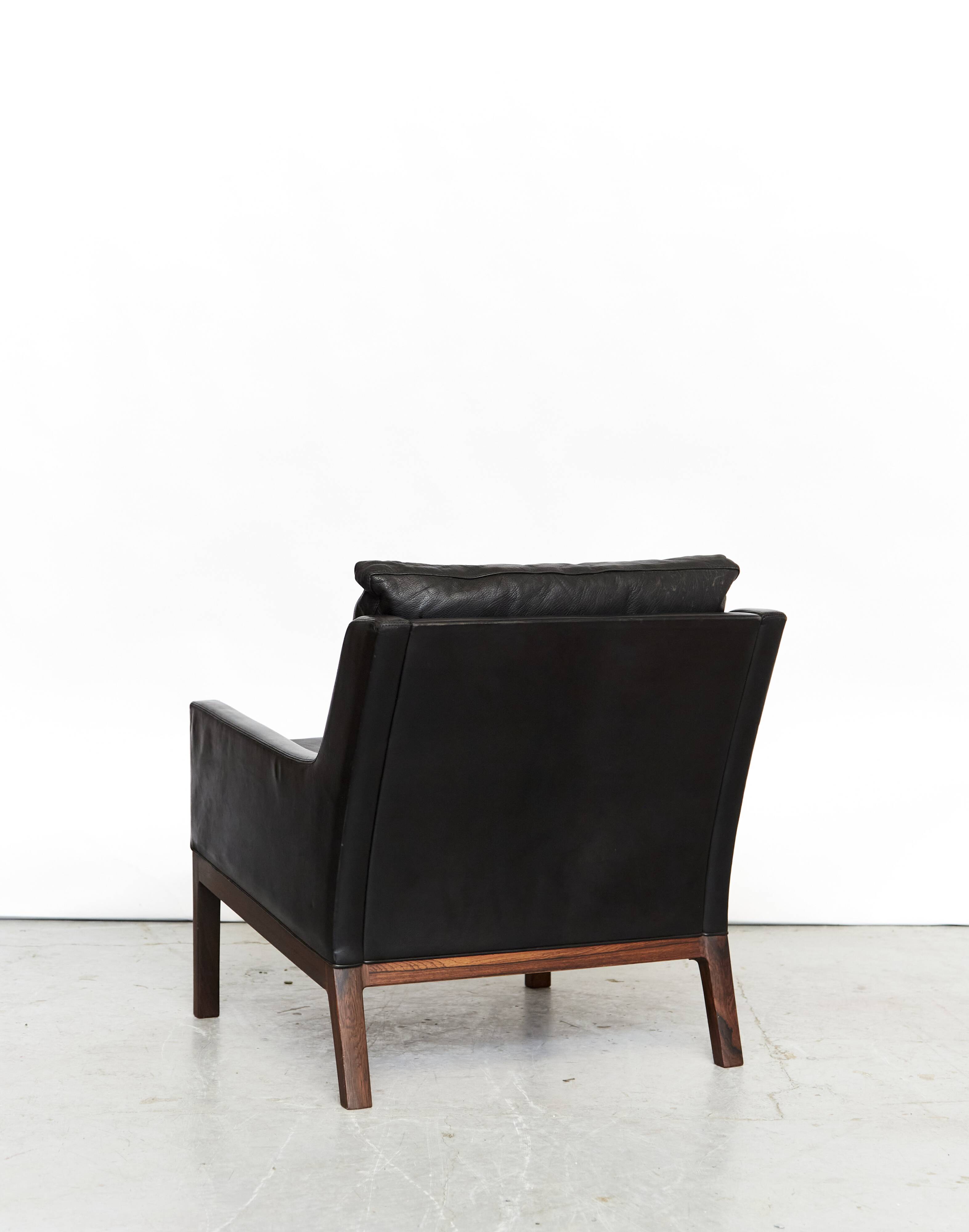 Pair of Kai Lyngfeldt Larsen armchairs model n°39 for Søren Willadsen