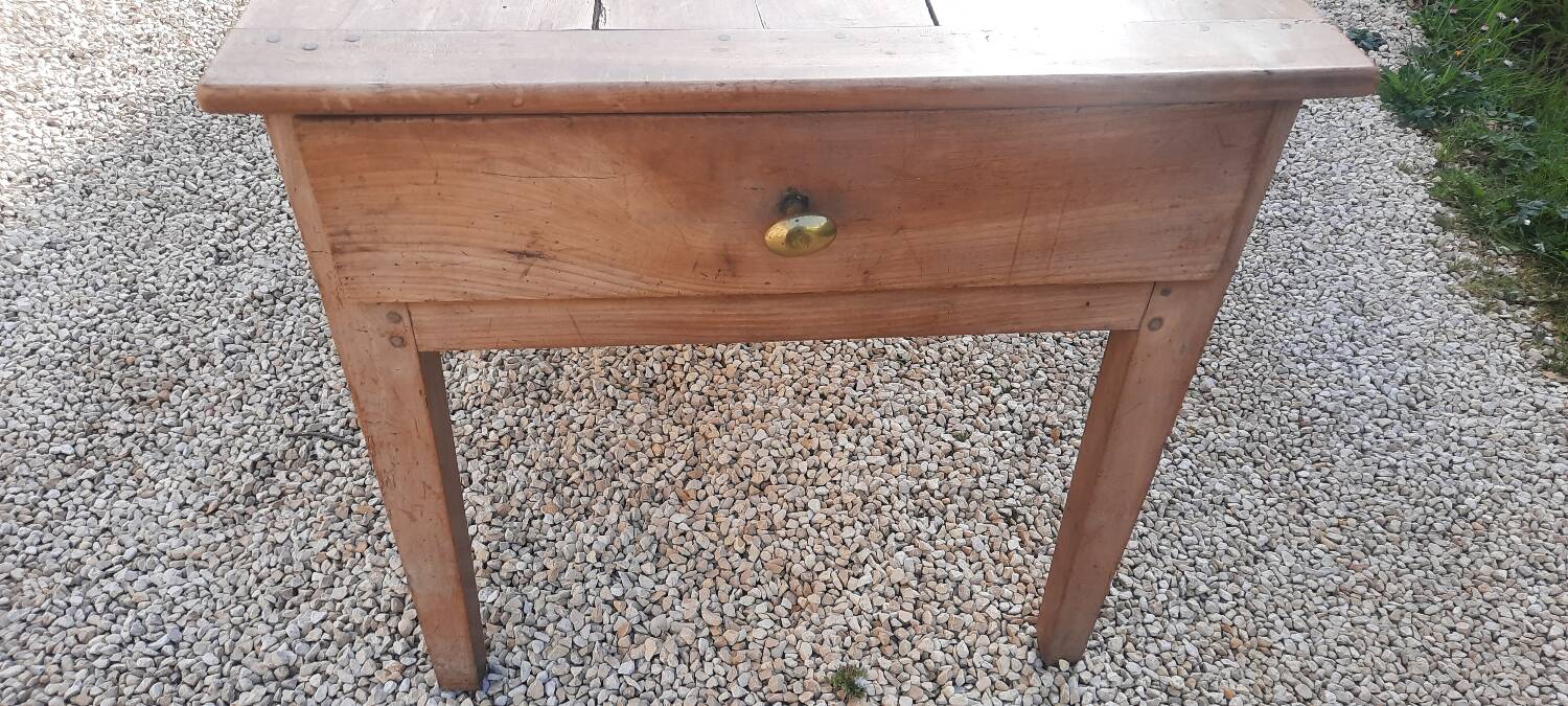Farmhouse table