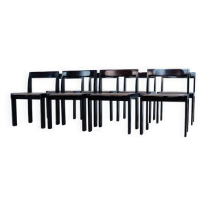 Ensemble de huit chaises - noires