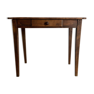 Farm table