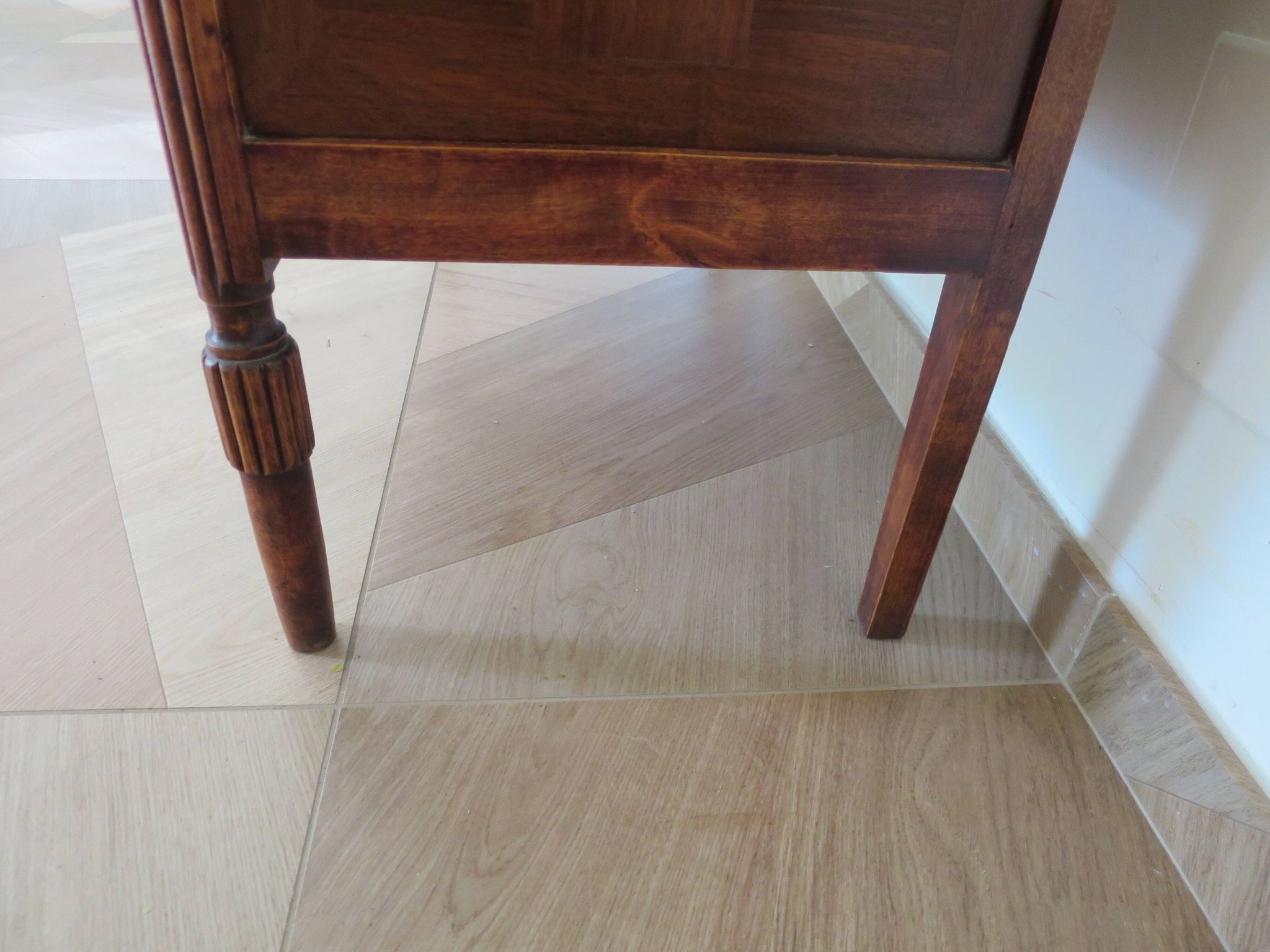 Art Deco chest of drawers - 4 drawers - locks - checkered wood veneer top - 50s