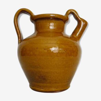 Pottery in glazed yellow terracotta. year 70 80