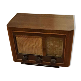 Vintage radio