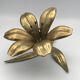 Vintage flower ashtray in solid gold-plated brass with six removable petals from the 60s/70s