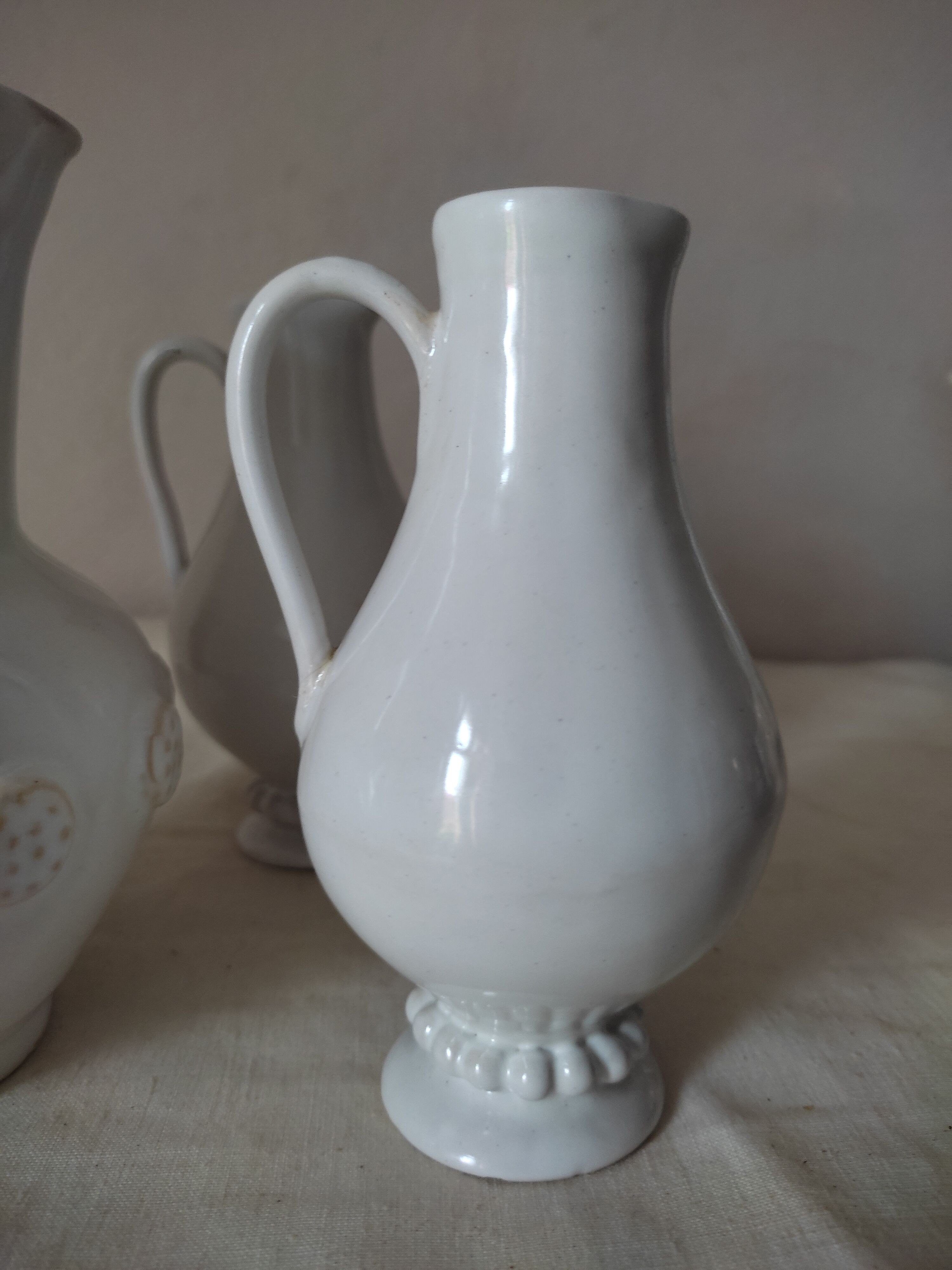 Pitchers Émile Tessier