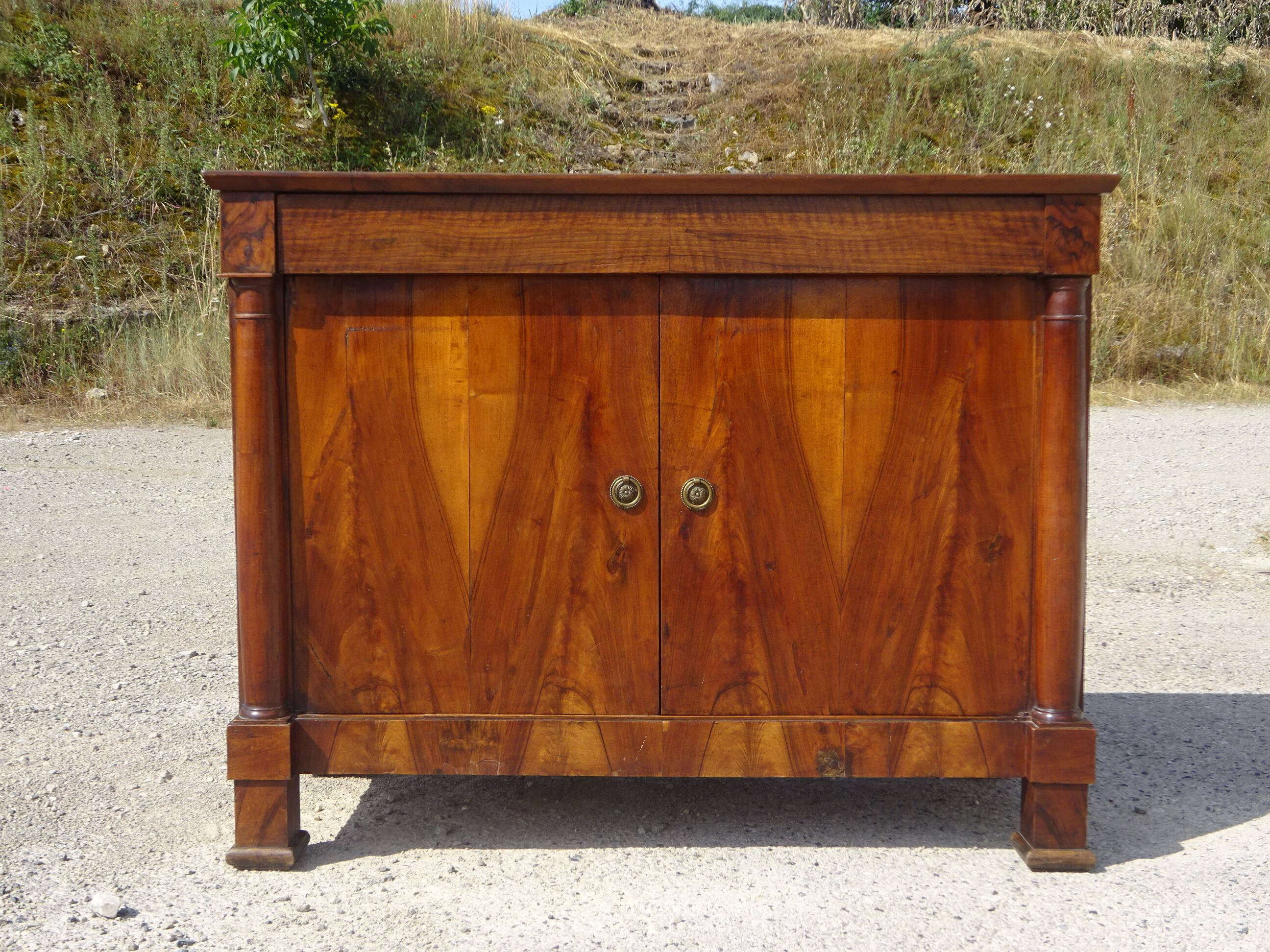 Antique buffet à colonnes semi détachées style Empire