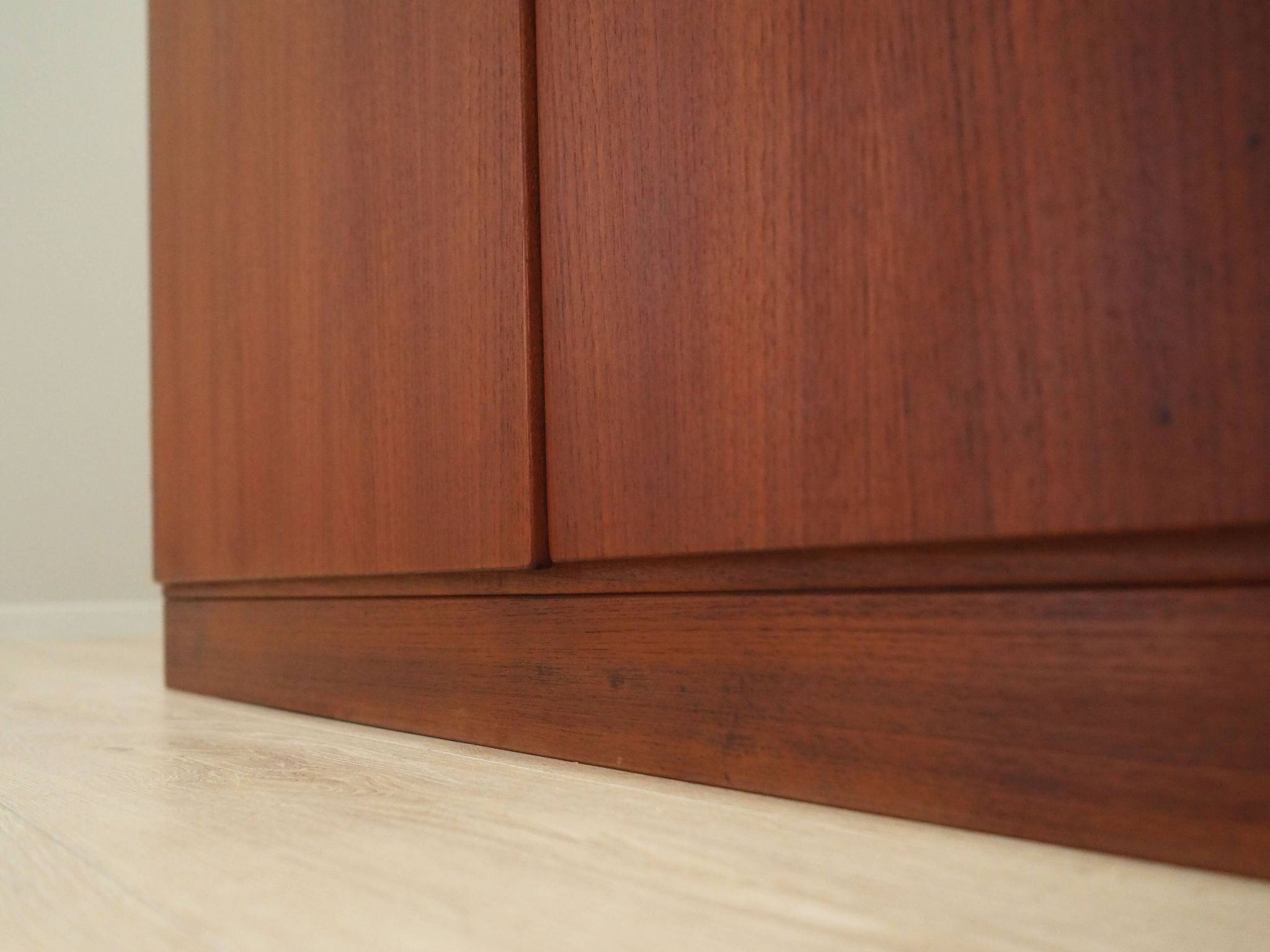 Teak bookcase, Danish design, 1960s, designer: Børge Mogensen