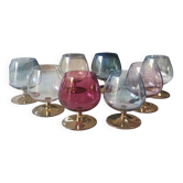 Lot 8 x Verres à Cognac/Liqueur, multicolores irisés. Style Murano