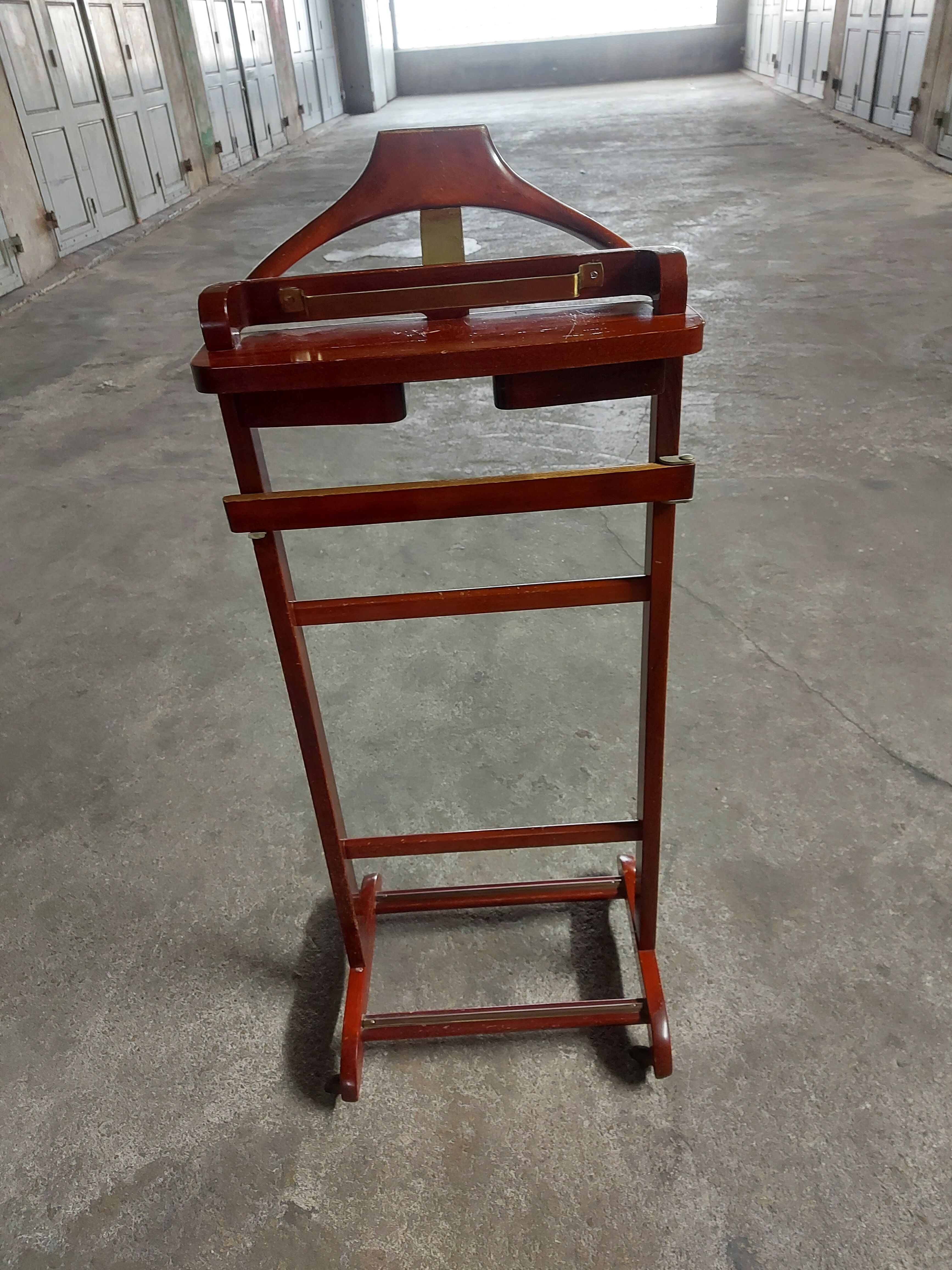 Fratelli Reguitti valet in vintage wood