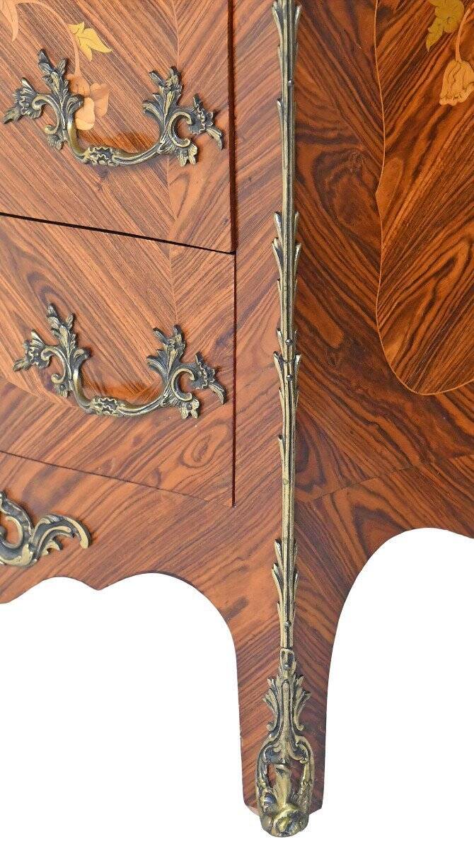 Chiffonnier de style Louis XV