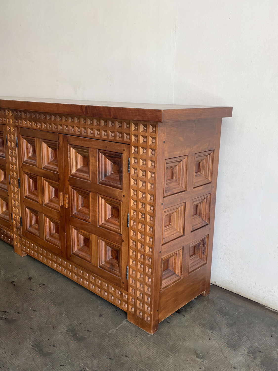 Buffet espagnol Brutalis